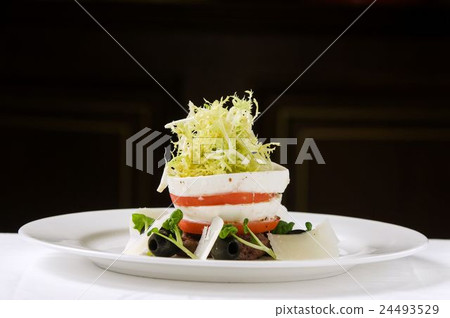 TWG Tea salons and boutiques Windsor salad 24493529