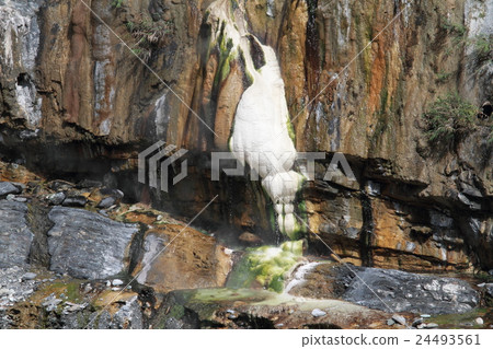Six Well Hot Spring 24493561