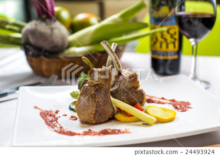 Grand mom teahouse Grand mom teahouse 24493924