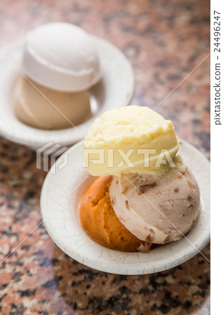 Carambola Juice & Yongfu ice cream Carambola Juice & Yongfu ice cream 24496247