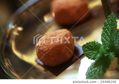 A TABLE French bistro A TABLE French bistro 24496248