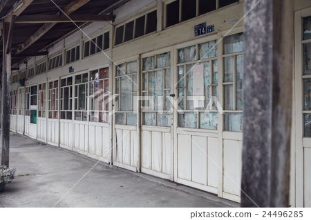 Guanshan Town old house Guanshan Town old house 24496285