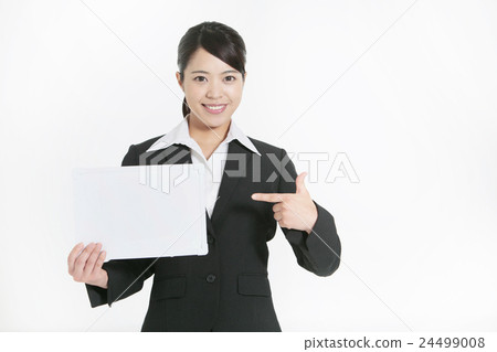 指向留言簿的女商人 24499008