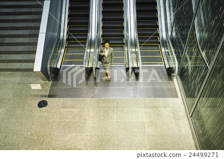 辦公樓自動扶梯 24499271
