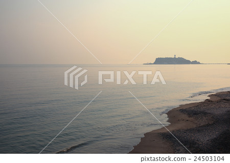 Sunset at Enoshima 24503104