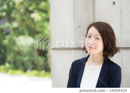 Business female portrait 24504424