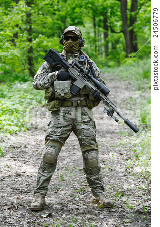 Green Berets sniper Green Berets sniper 24506779