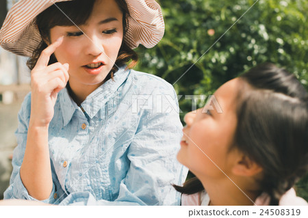 父母和小孩 親子 笑容 24508319