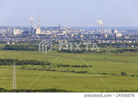 Kushiro Wetland and the city of Kushiro (From Kushiro City Marsh Observation Deck) 24508876