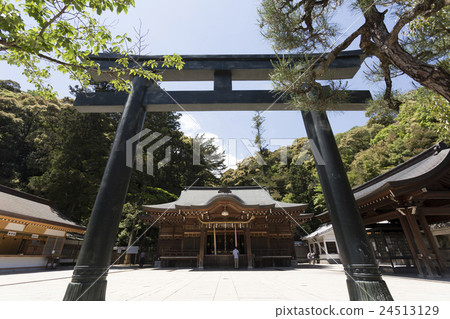 Kiyoshi God和Torii Torii的崇拜之家 24513129