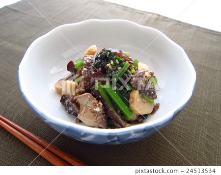 Delicious sesame miso sauce meal image of mushrooms and komatsuna 24513534