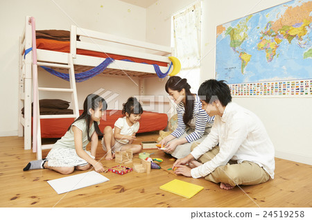 4人家庭 24519258