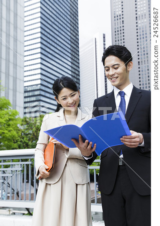 Business businessman meeting Meeting salesman Business insurance finance 24526687