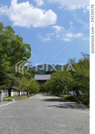 Daigaiji Daigoji Temple seen from the approach Daigaiji Daigoji Temple seen from the approach 24530576
