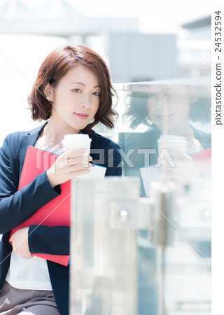Business female portrait Business female portrait 24532594