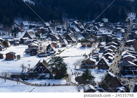 Gifu Shirakawago Winter Ogimachi Village with grand building Gifu Shirakawago Winter Ogimachi Village with grand building 24535798