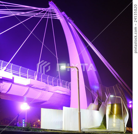 清泉崗機場 清泉崗機場 24535820