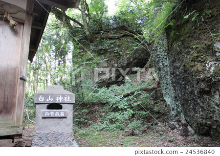 大谷谷白山神社(福井縣胜山市平泉町大谷) 大谷谷白山神社(福井縣胜山市平泉町大谷) 24536840