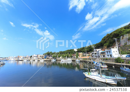 Early summer fishing port 24537538
