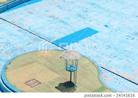 游泳池關閉 游泳池關閉 24541616