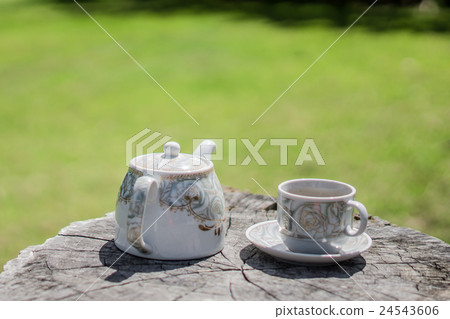 Coffee cup and Coffeepot Coffee cup and Coffeepot 24543606