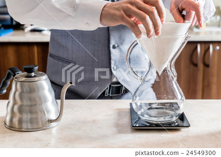barista making coffee barista making coffee 24549300