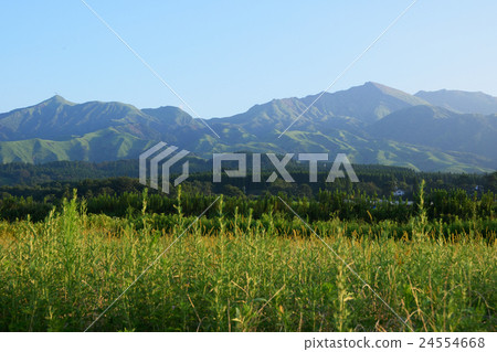Takakadake, Mt. Nakadake, Kishima-dake, Oro Mountain descended from Midsummer South Aso 24554668