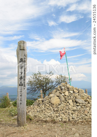 A monument of Hibokuchi mountain peak A monument of Hibokuchi mountain peak 24555136