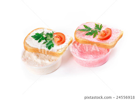 toast with tomato and fish caviar cream 24556918