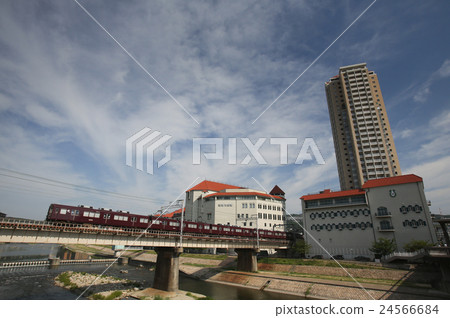 Muko河和阪急列車 Muko河和阪急列車 24566684
