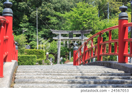 <島根縣>玉作湯神社前的紅橋 24567053