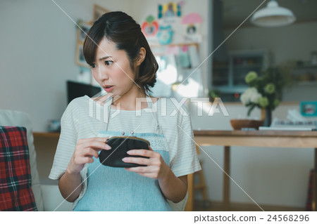 零用錢 媽媽 母親 24568296