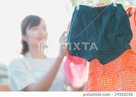 laundry, dry, homemaker 24568298