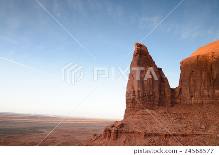 Monument Valley, Tribal Park, Arizona, Utah, USA Monument Valley, Tribal Park, Arizona, Utah, USA 24568577