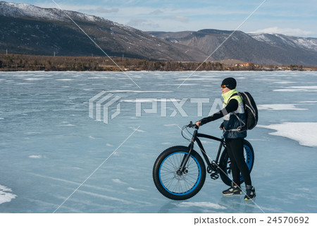 Fatbike. Fatbike. 24570692