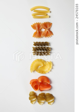 pasta pasta 24578103