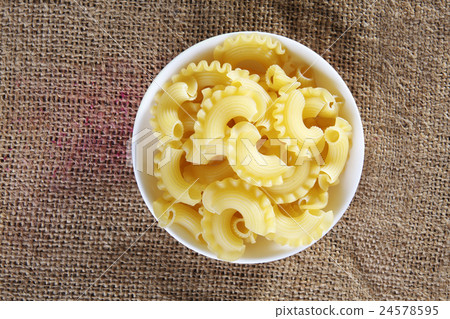 pasta pasta 24578595