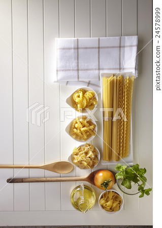 dry pasta dry pasta 24578999