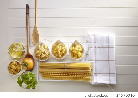 dry pasta dry pasta 24579010