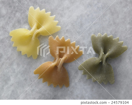 pasta pasta 24579104