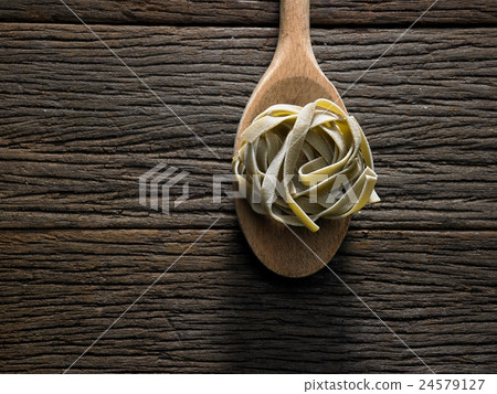 pasta pasta 24579127