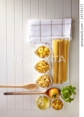 dry pasta dry pasta 24579171
