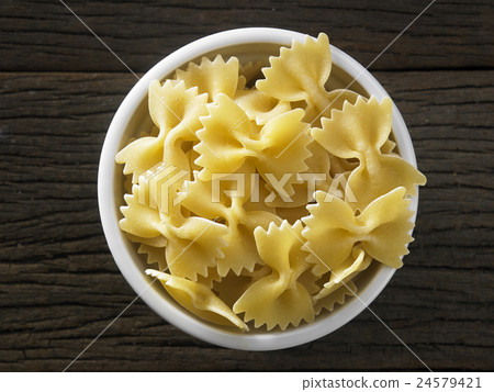 pasta pasta 24579421