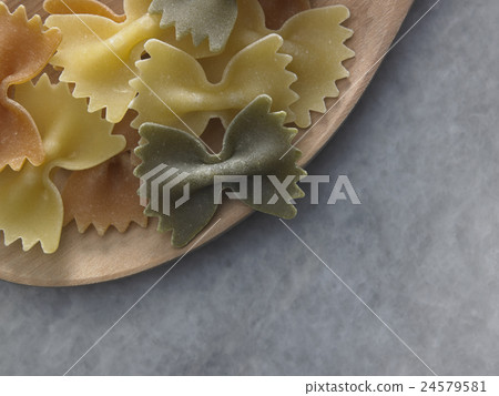 pasta pasta 24579581