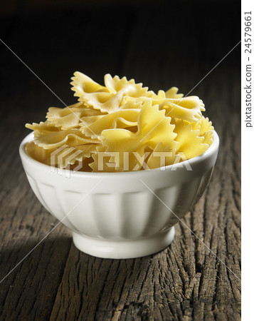 pasta pasta 24579661