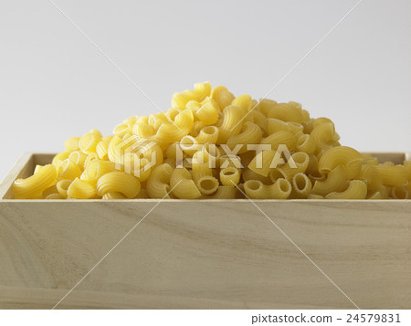 macanoni macanoni 24579831