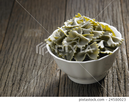 pasta 24580023