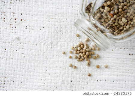 peppercorn peppercorn 24580175
