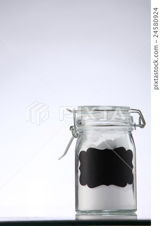 baking soda baking soda 24580924