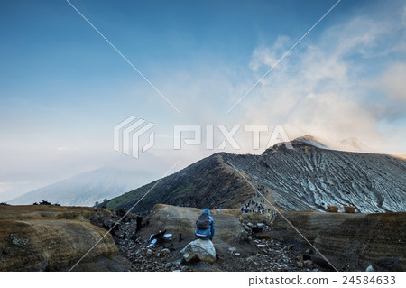 Landscape of Kawah Ijen mountain, in the morning 24584633